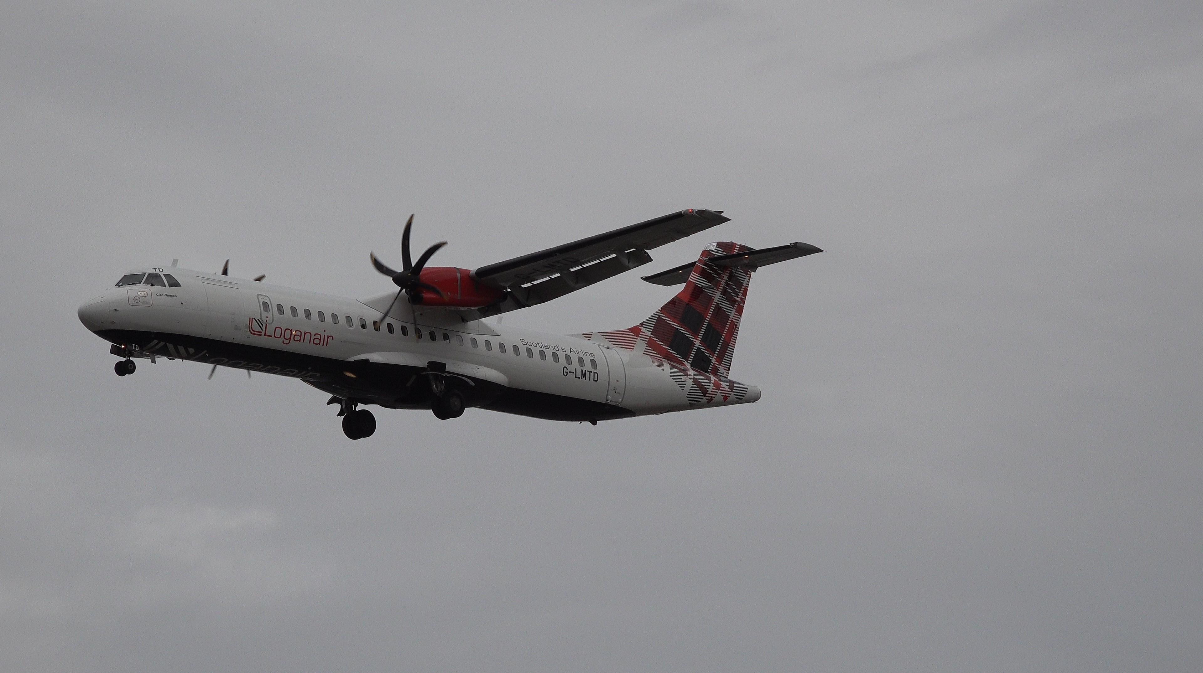 LoganAir ATR 72-600